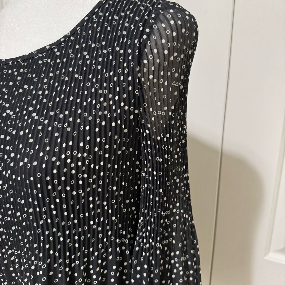 Max Studio Polka Dot Pleated Blouse XS Sheer Bell Sleeves - Picture 6 of 16